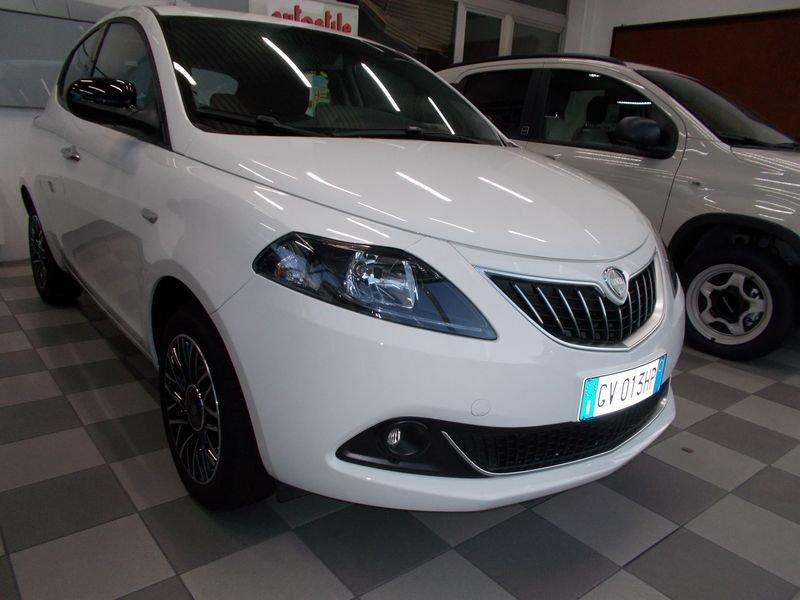 Lancia Ypsilon 1.0 FireFly 5 porte S&S Hybrid Platino 338.7575187 MASSARI MARCO