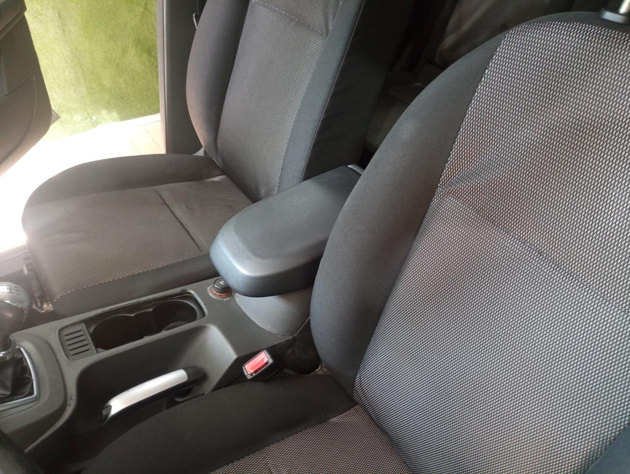 Ford C-Max 1.6 TDCi 110 CV Titanium prov nord