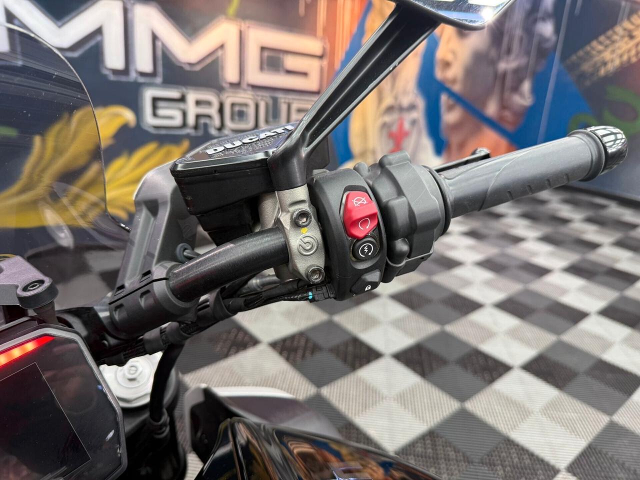 Ducati Diavel V4 (34050)