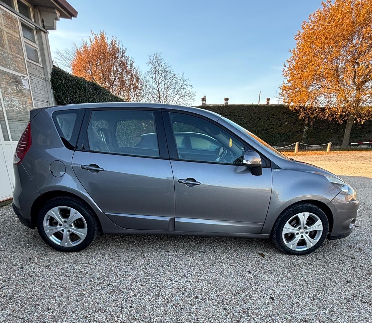 Renault Scenic Scénic XMod 1.6 dCi 130CV Start&Stop luxe