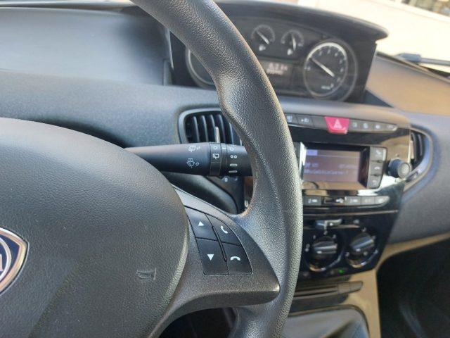 LANCIA Ypsilon 1.0 FireFly 5 porte S&S Hybrid Ecochic Silver