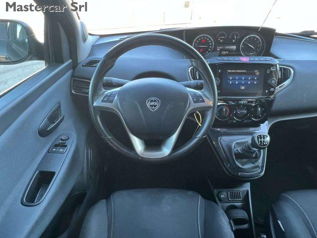 LANCIA Ypsilon 5p. Neopatentati 1.0 hybrid Gold tg: GK578ZB