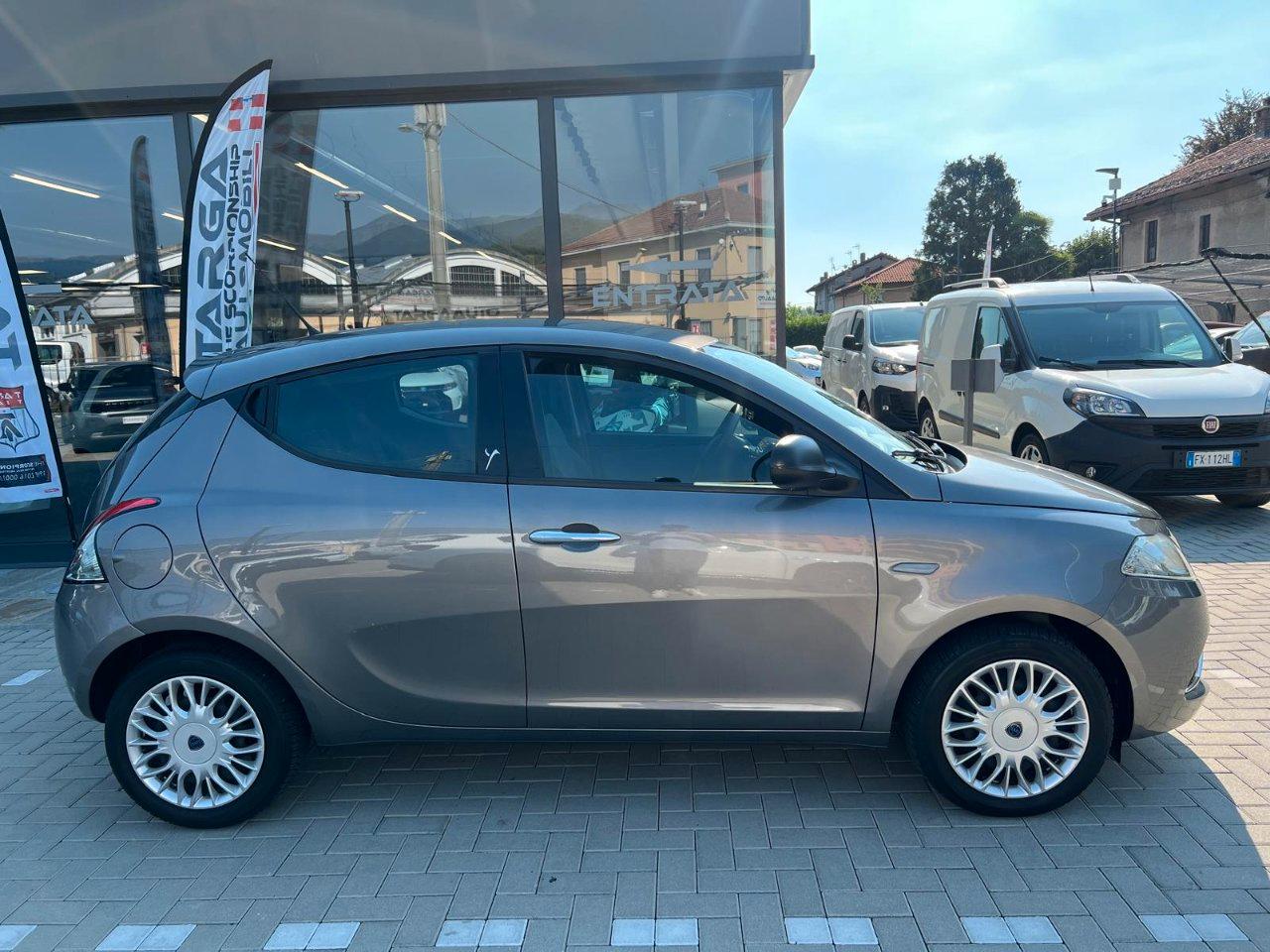Lancia Ypsilon 5 Porte Ypsilon 1.2 Silver 69cv