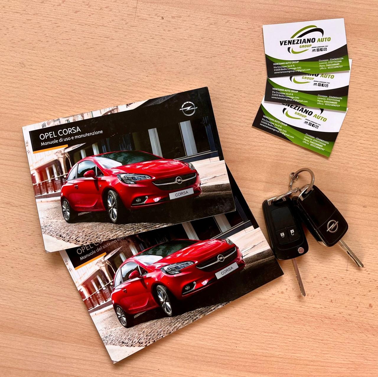 Opel Corsa 1.2 Coupé b-Color