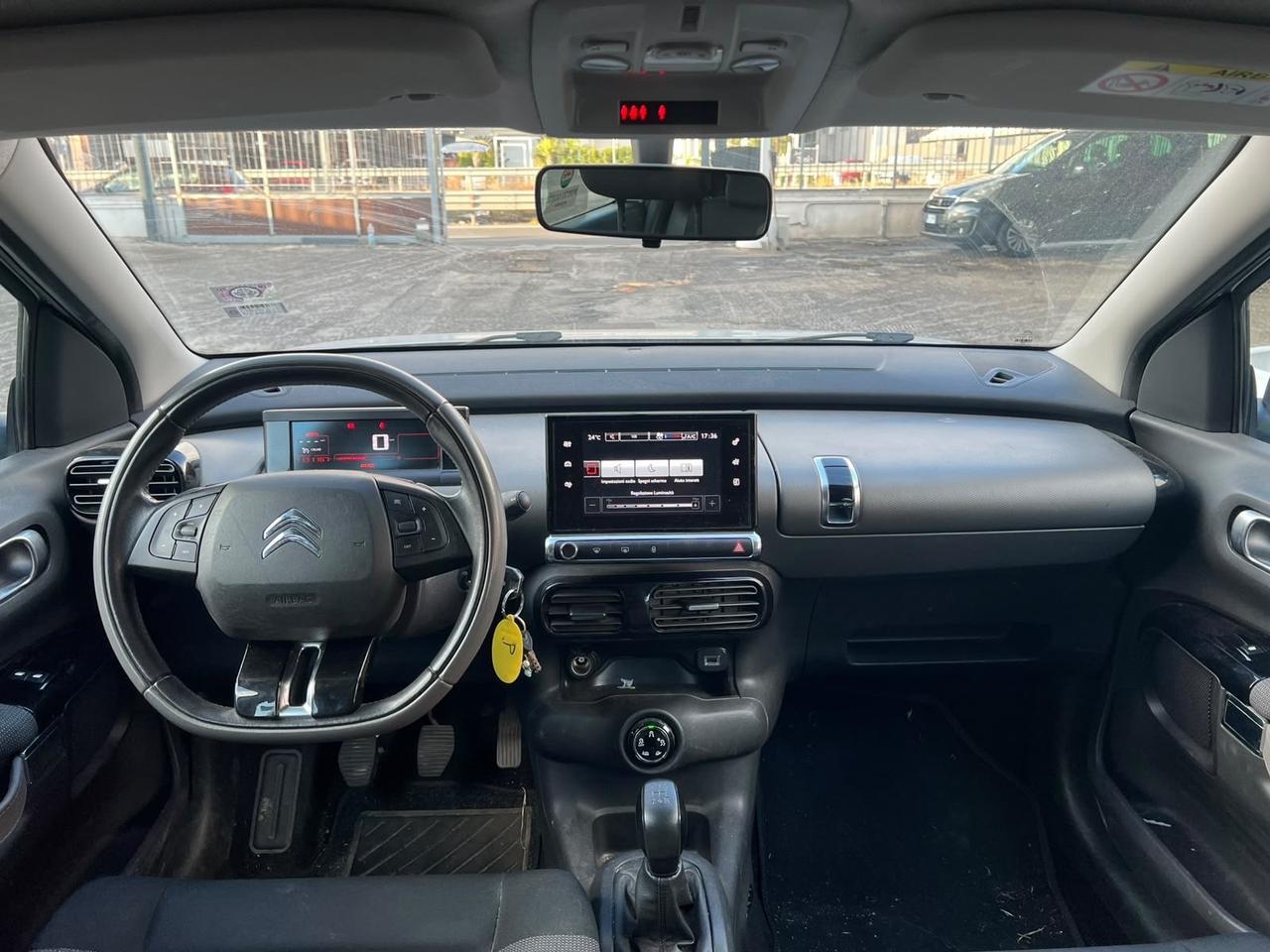 Citroen C4 Cactus BlueHDi 100 Shine