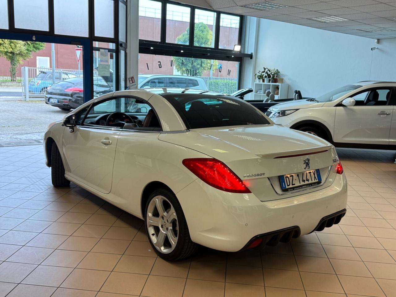 Peugeot 308 CABRIO 1.6 THP 156CV aut. CC Féline