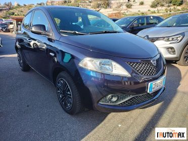 LANCIA - Ypsilon 1.0 firefly hybrid Gold s&s 70cv