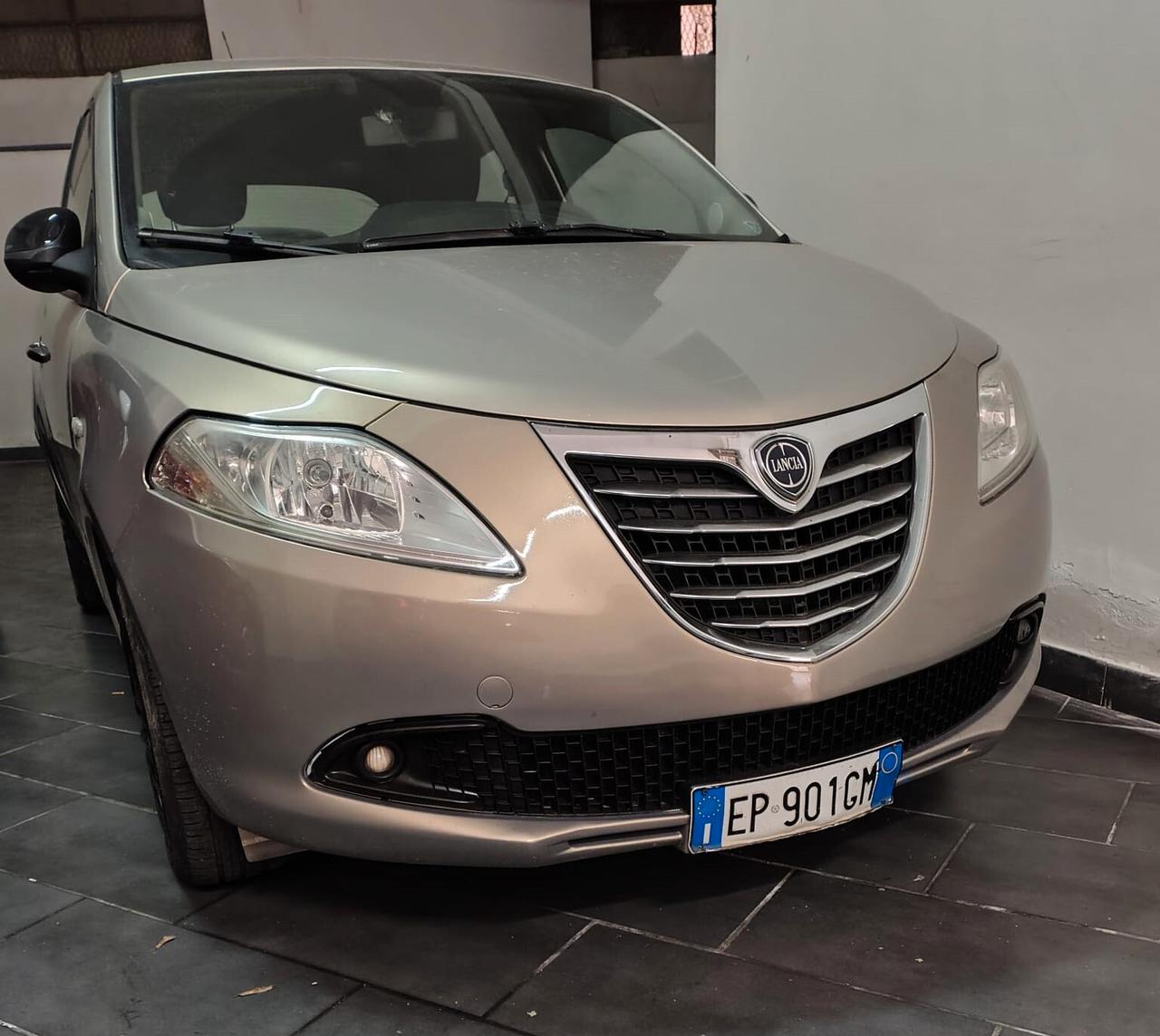Lancia Ypsilon 1.2 69 CV 5 porte GPL Ecochic Gold