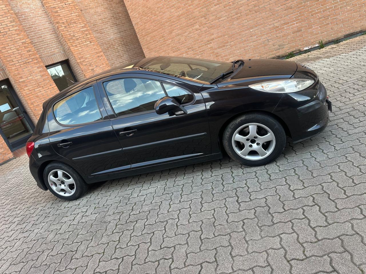 Peugeot 207 1.4 VTi 95CV 5p. X Line