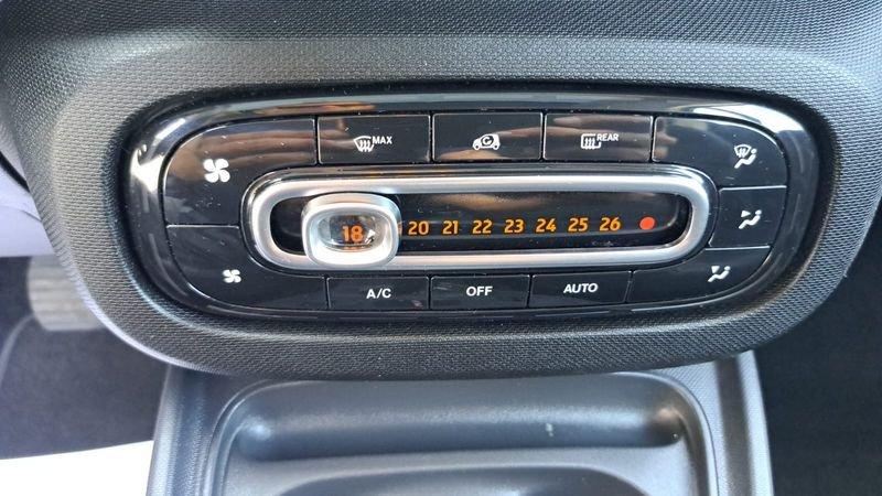 smart fortwo 70 1.0 Passion-NAVI/CERCHI BLACK