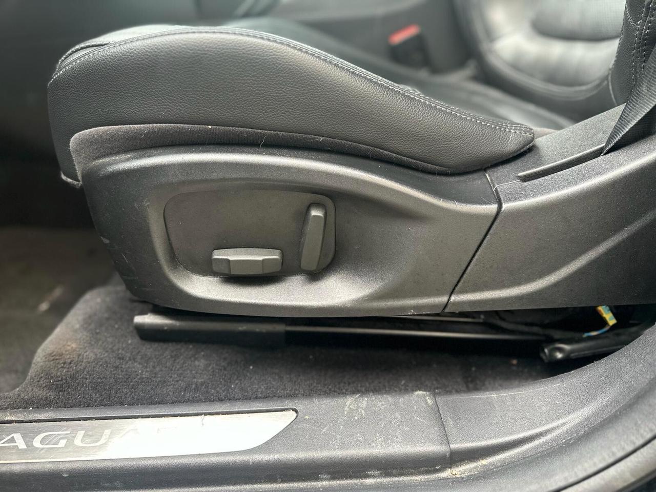 Jaguar E-Pace 2.0D 150 CV AWD R-Dynamic S