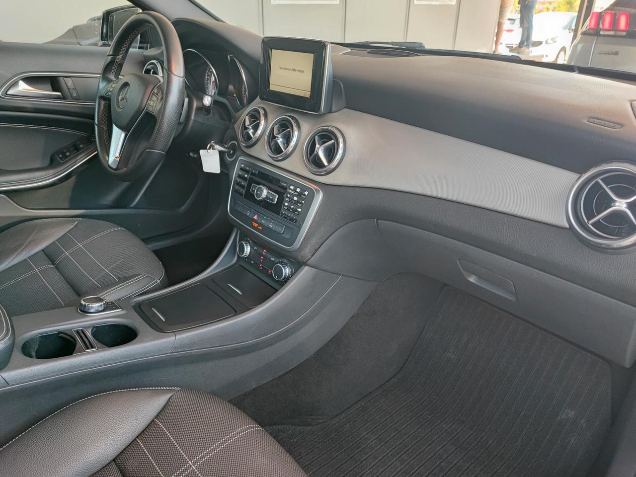 Mercedes-benz GLA 200 CDI Automatic Premium