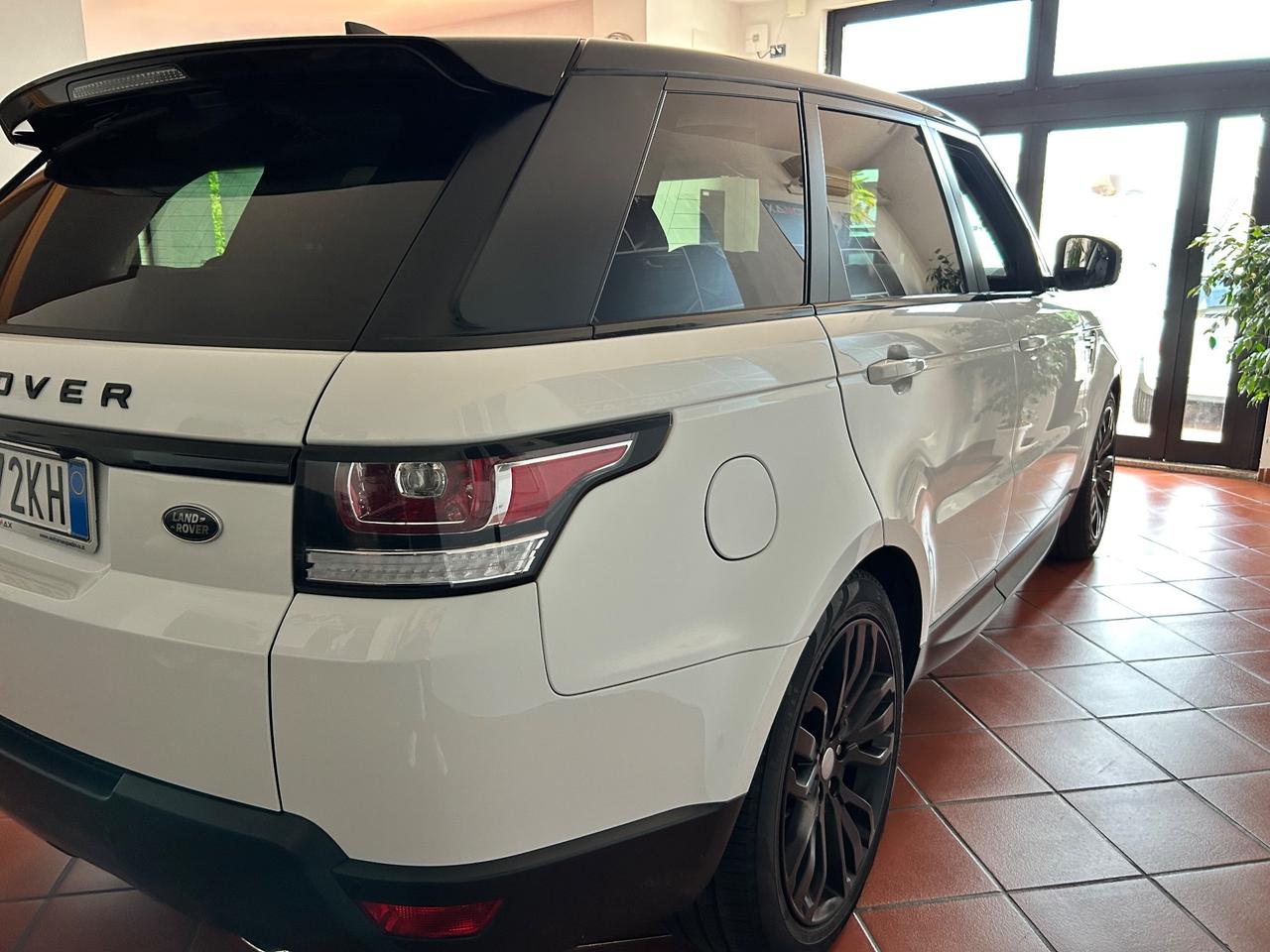 Land Rover Range Rover Sport 3.0 SDV6 HSE SPORT