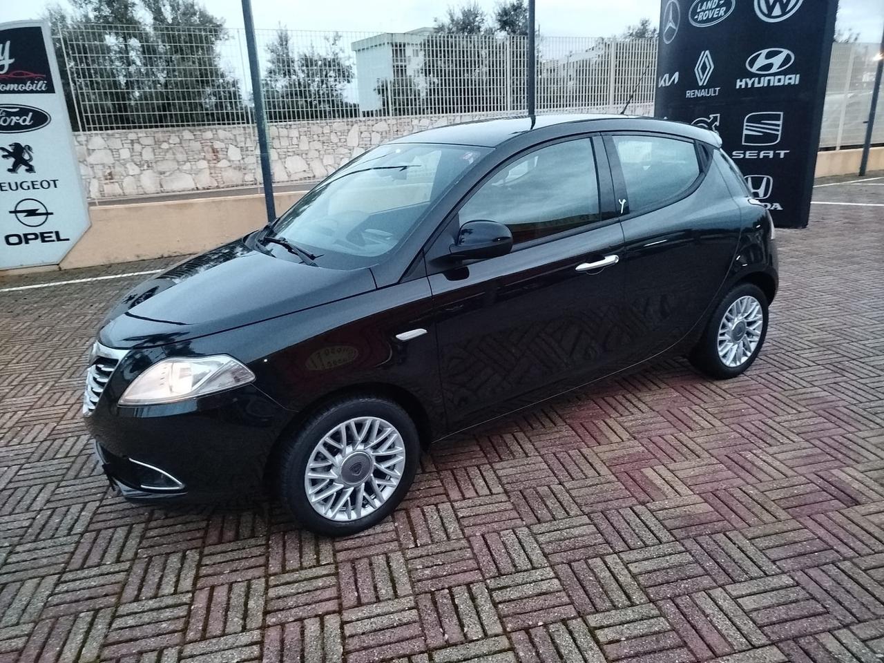 Lancia Ypsilon 1.3 DIESEL MULTIJET 95 CV PLATINUM