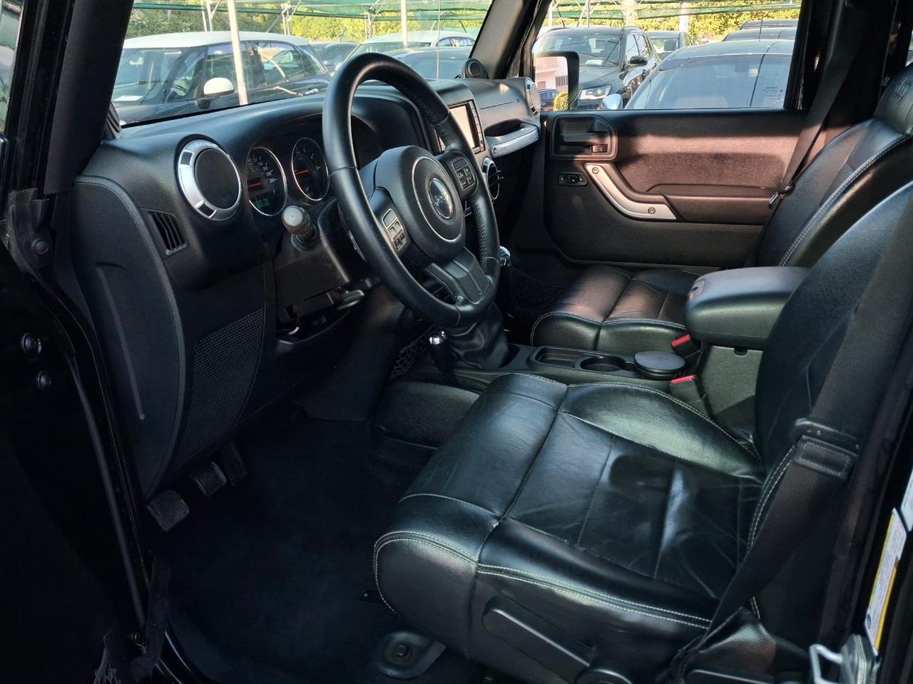 Jeep Wrangler Unlimited 2.8 crd UNLIMITED Sahara
