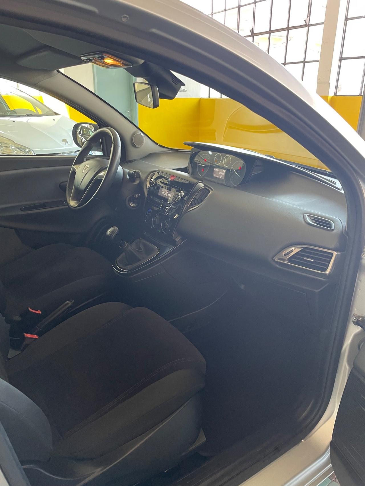Lancia Ypsilon 1.3 MJT 16V 95 CV
