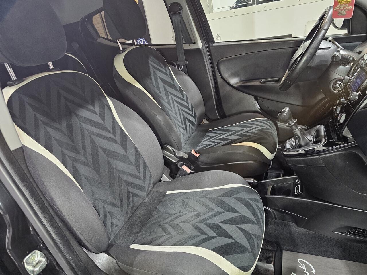 Lancia Ypsilon 1.2 benz. 69cv