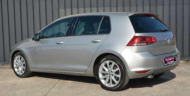 Volkswagen Golf 5p 1.6 tdi Highline Bluemotion