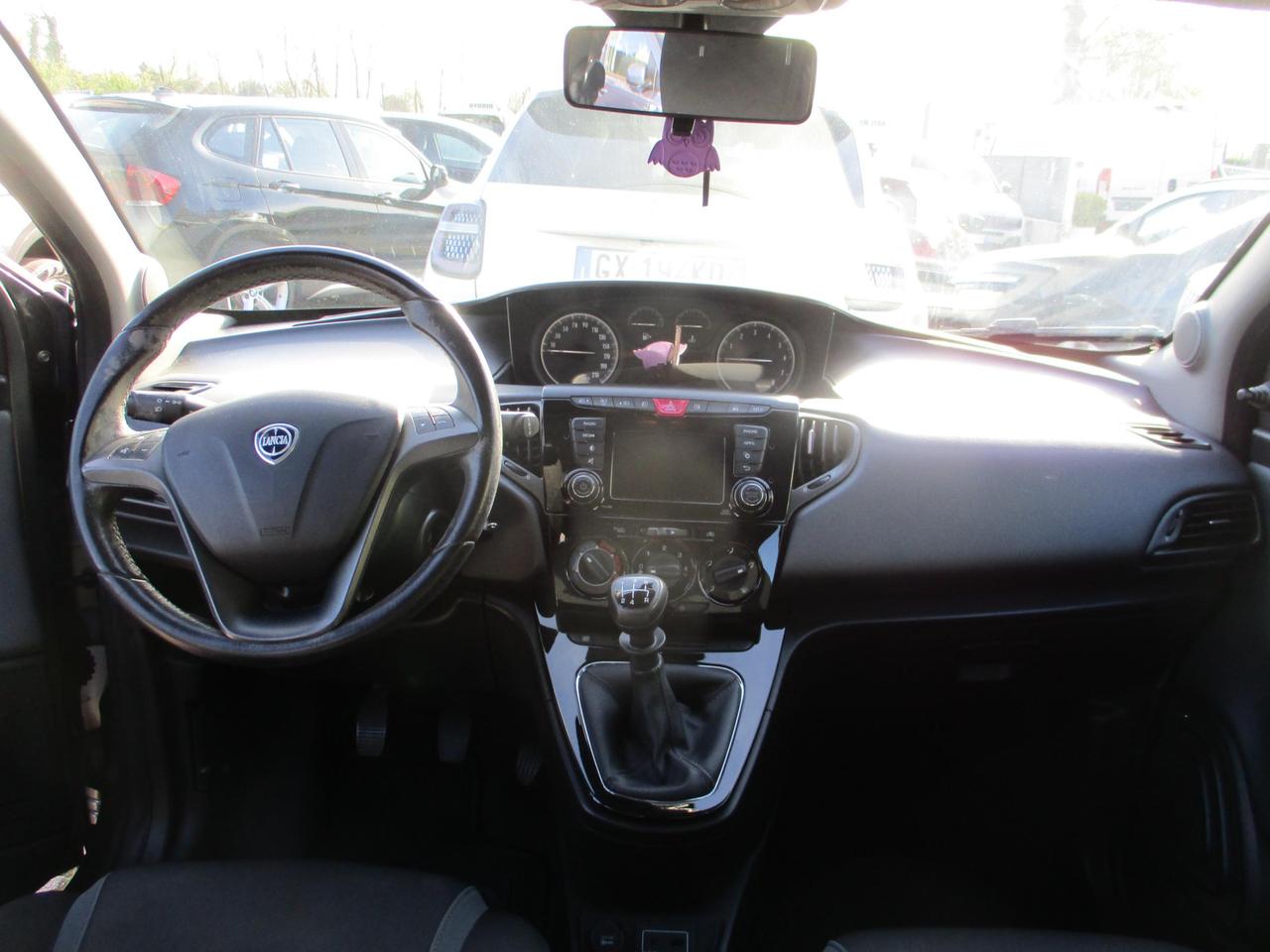 Lancia Ypsilon 5 Porte Ypsilon 1.2 Gold 69cv my16 OK NEOPAT./Bluetooth