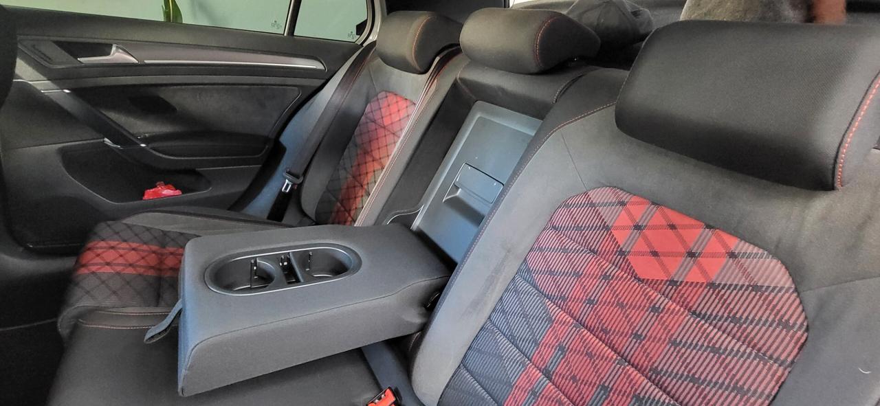 Volkswagen Golf GTI Golf GTI 2.0 TSI TCR DSG 5p.