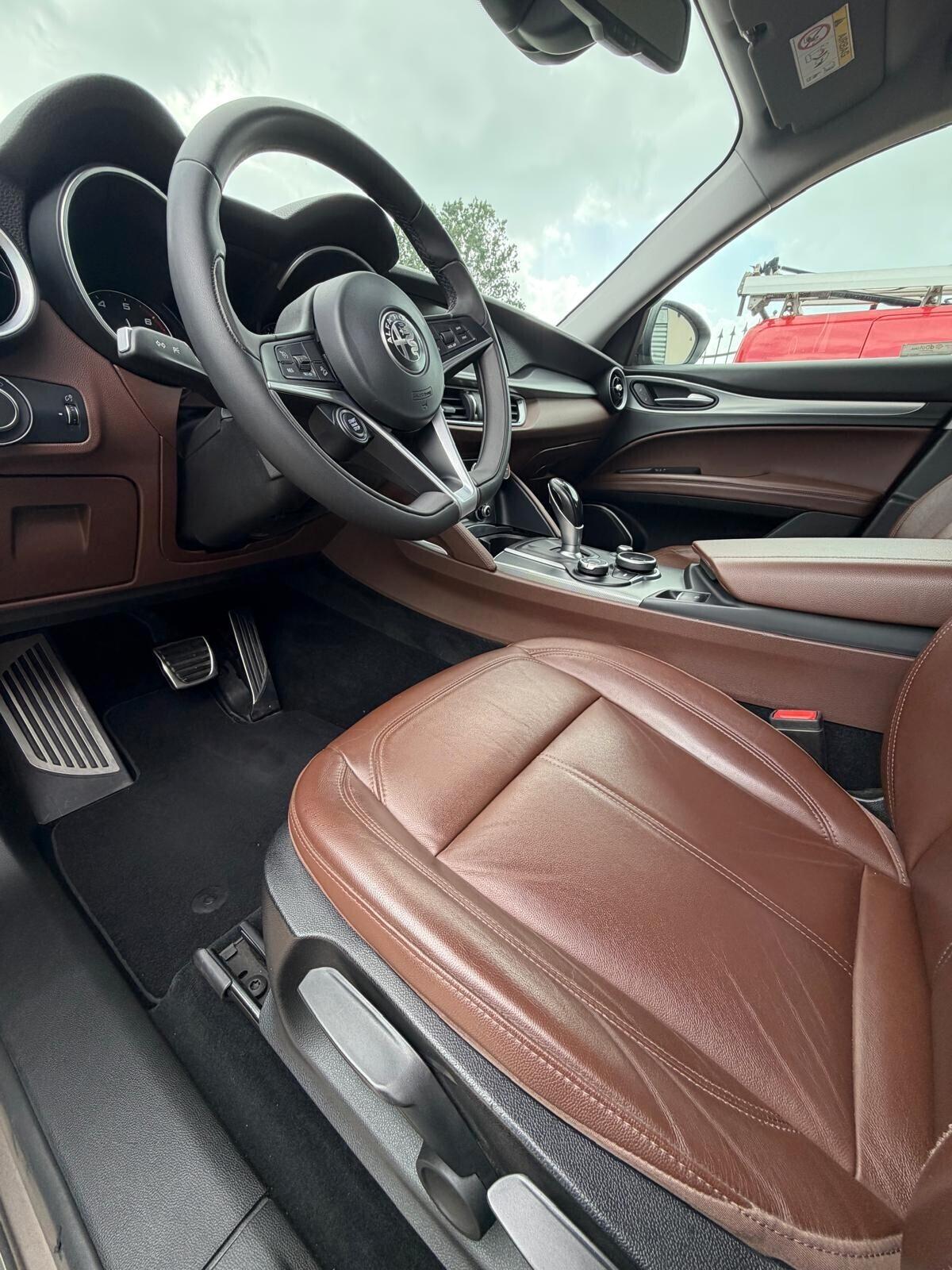Alfa Romeo Stelvio 2.0 Turbo 200 CV AT8 Q4 Super