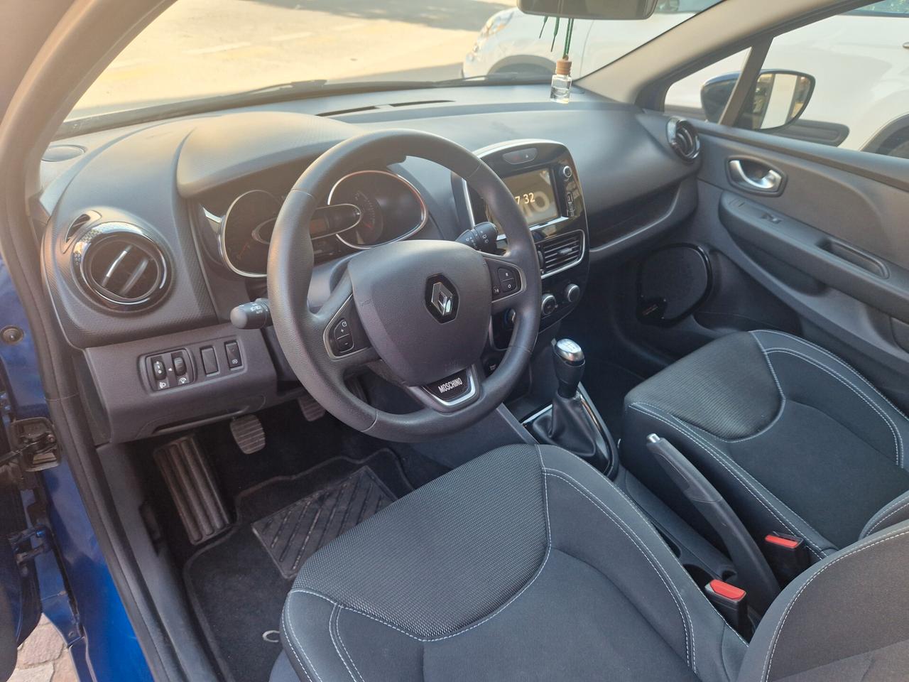 Renault Clio 0.9TCe 75cv 5 porte Moschino Zen