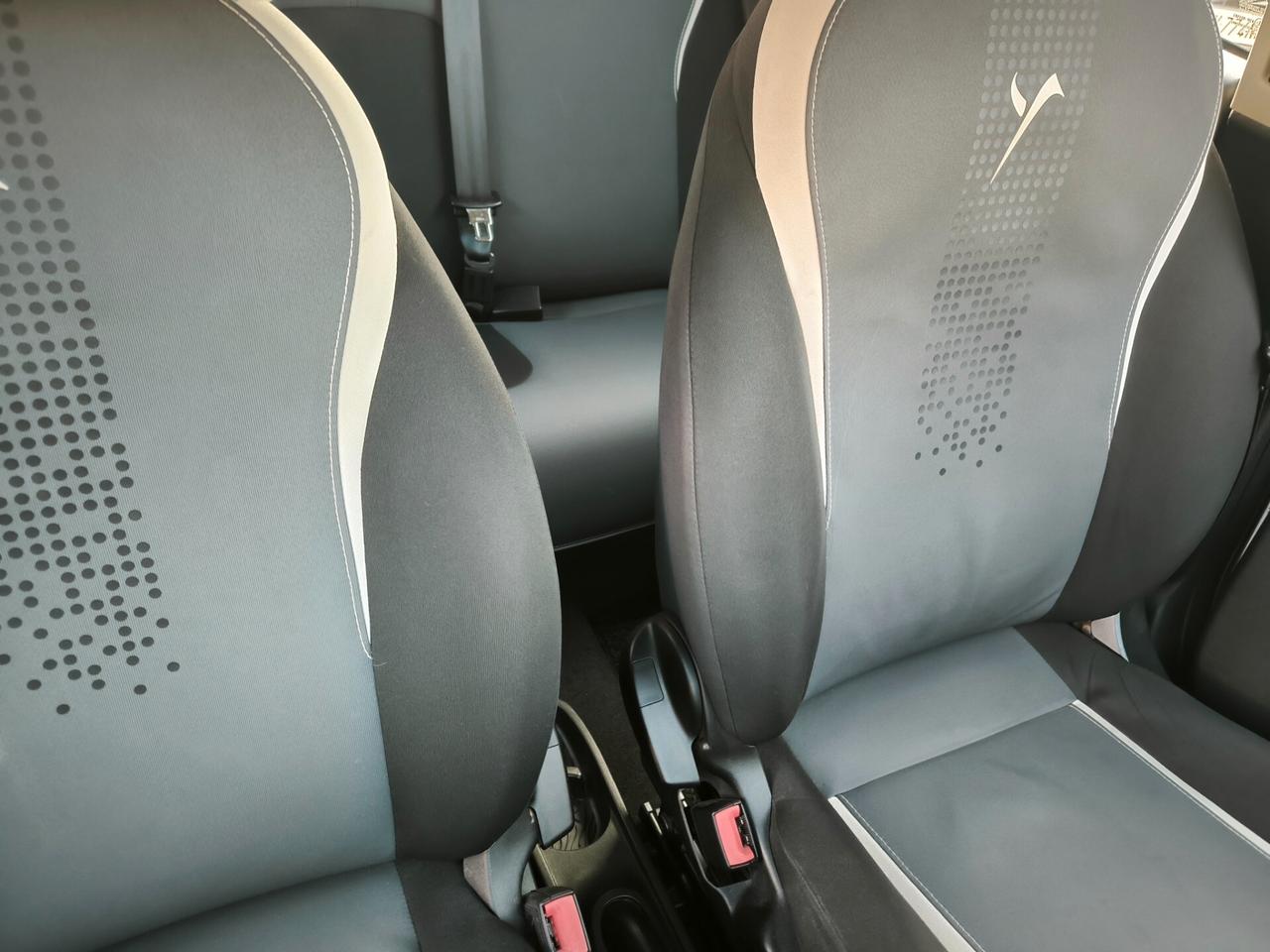 Lancia Ypsilon 1.2 GPL Ecochic Elefantino