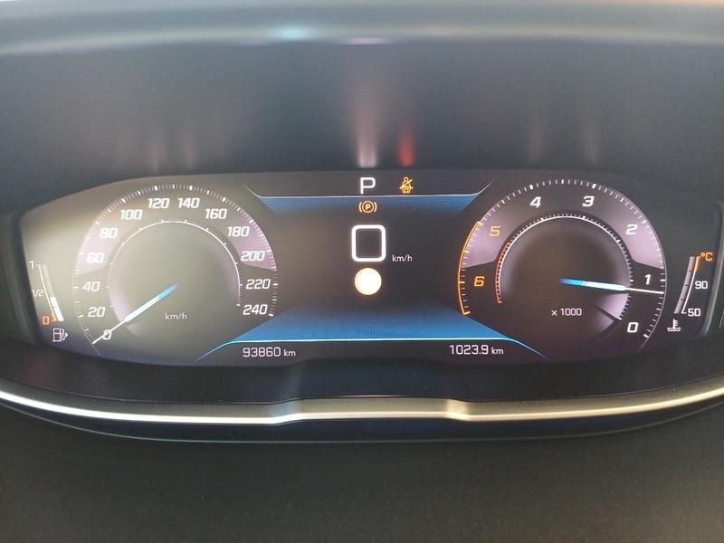PEUGEOT 3008 BLUEHDI 130 EAT8 SES ALLURE SUV
