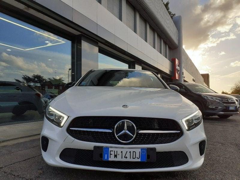 Mercedes-Benz Classe A A 180 136 CV NIGHT EDITION KM 43.170 CERTIF , GARANZIA