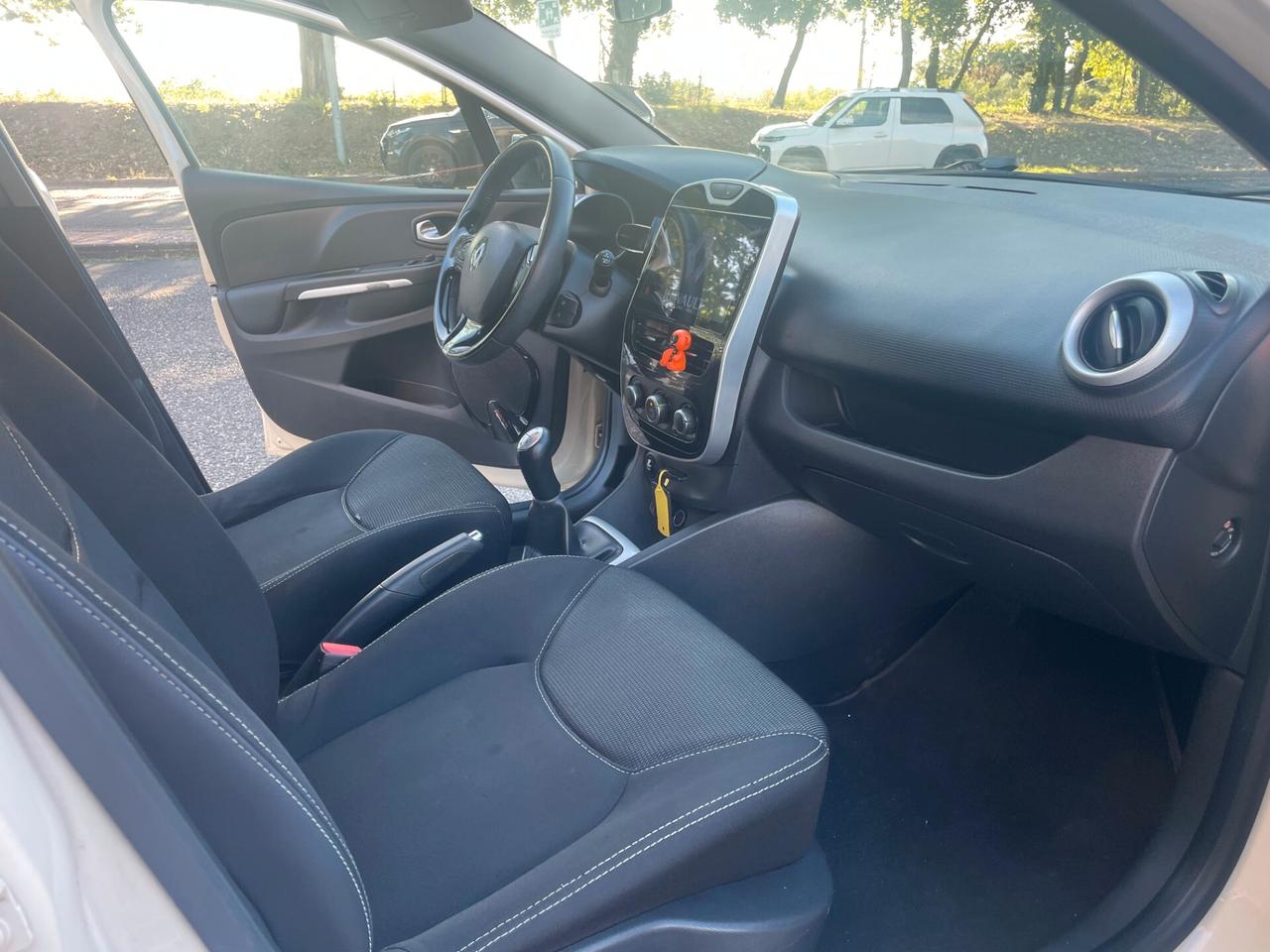 Renault Clio dCi 8V 75CV Start&Stop 5 porte DUEL