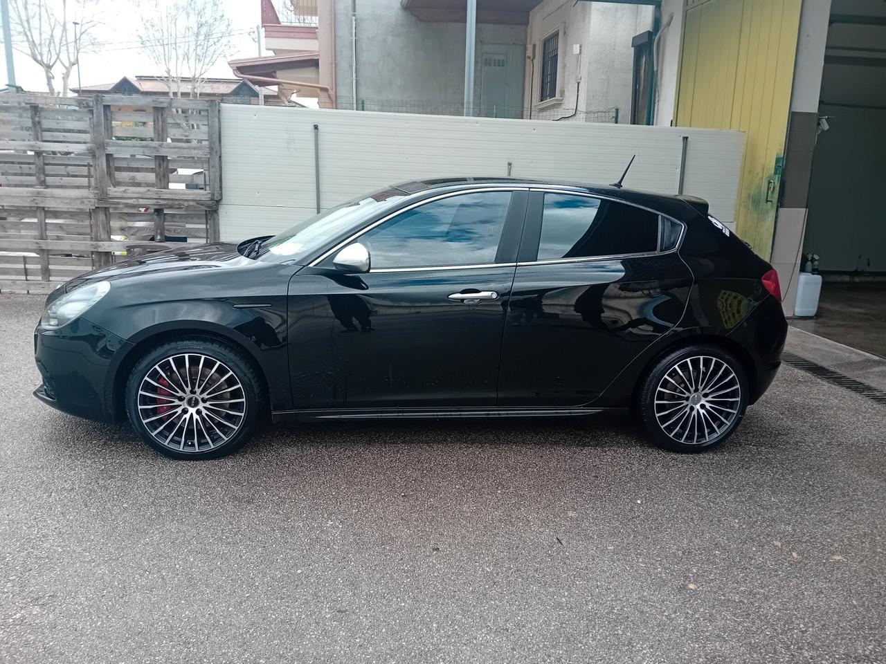Alfa Romeo Giulietta 1.6 JTDm-2 105 CV Veloce