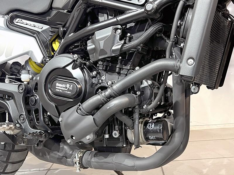 Benelli Leoncino Trail 800