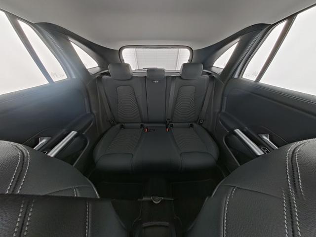 MERCEDES-BENZ GLA 180 Automatic Progressive Advanced