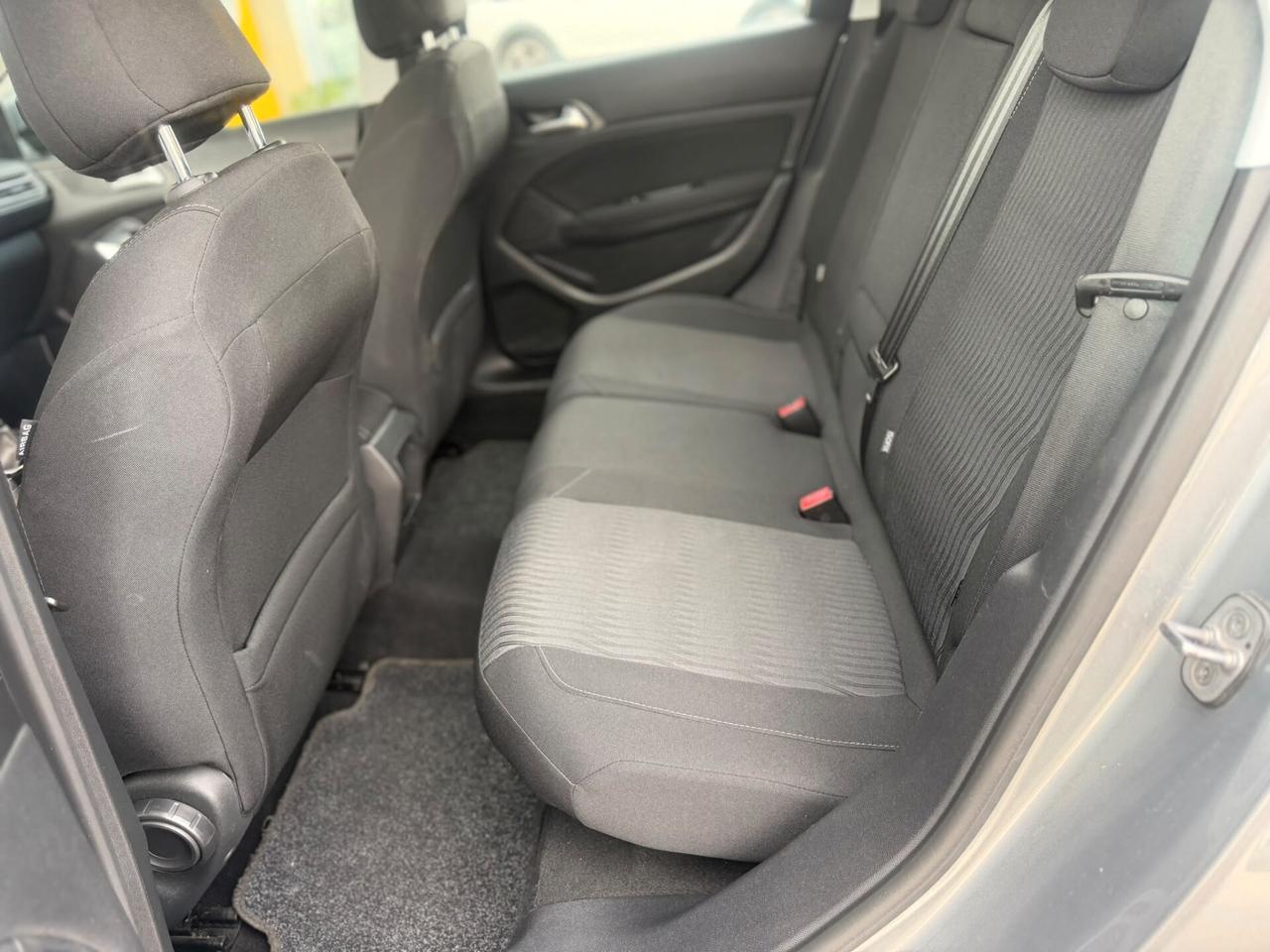 Peugeot 308 PureTech Turbo 130 S&S SW Allure