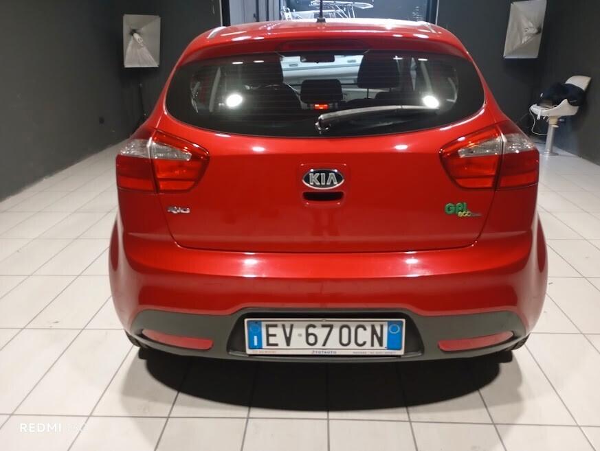 Kia Rio del 2014 BENZINA / GPL FINO AL 2034