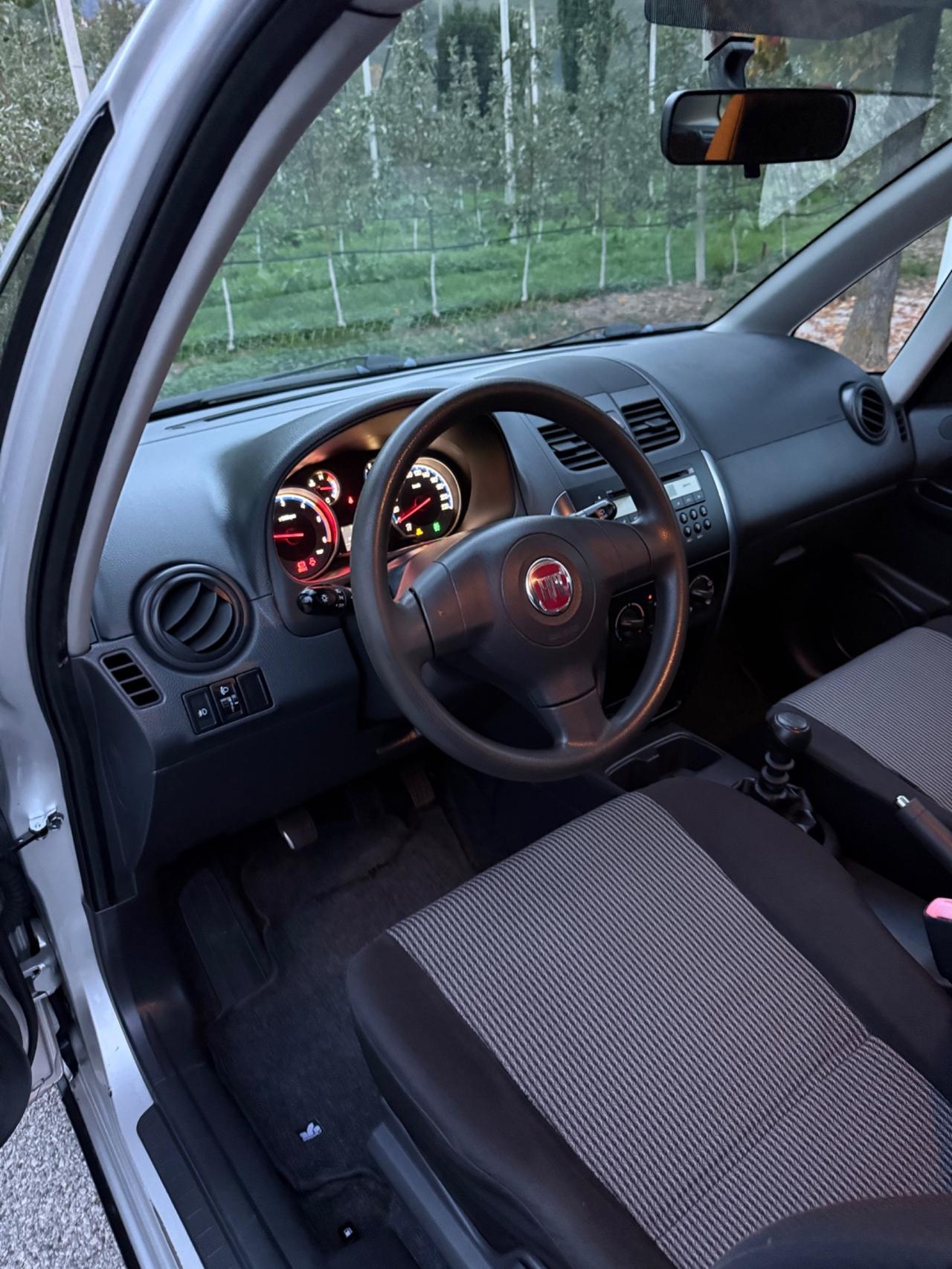 Fiat Sedici 2.0 MJT 16V DPF 4x4 Experience