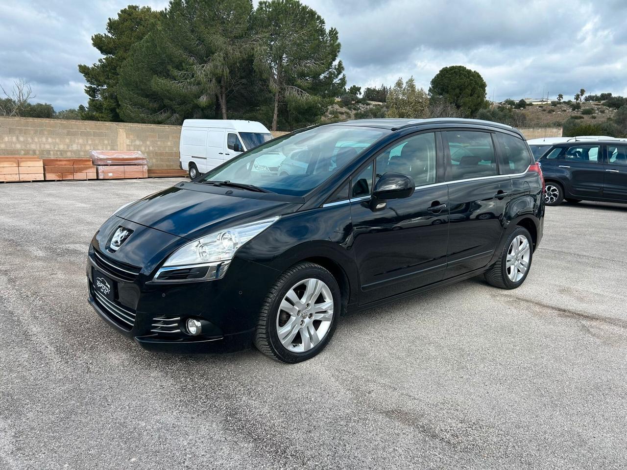 Peugeot 5008 1.6 HDi 115CV Allure