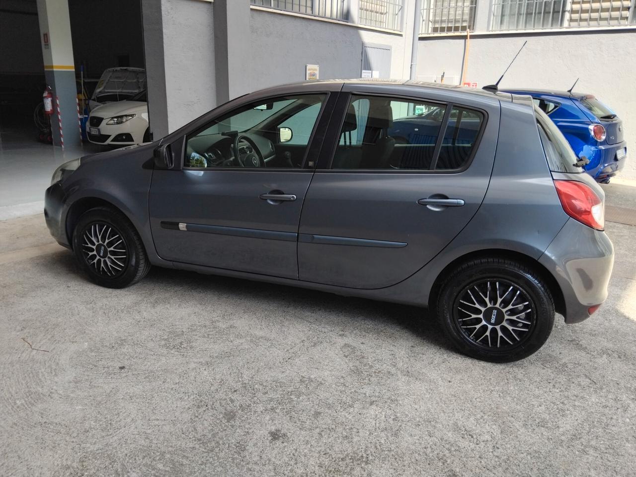 Renault Clio 1.2 benzina garanzia
