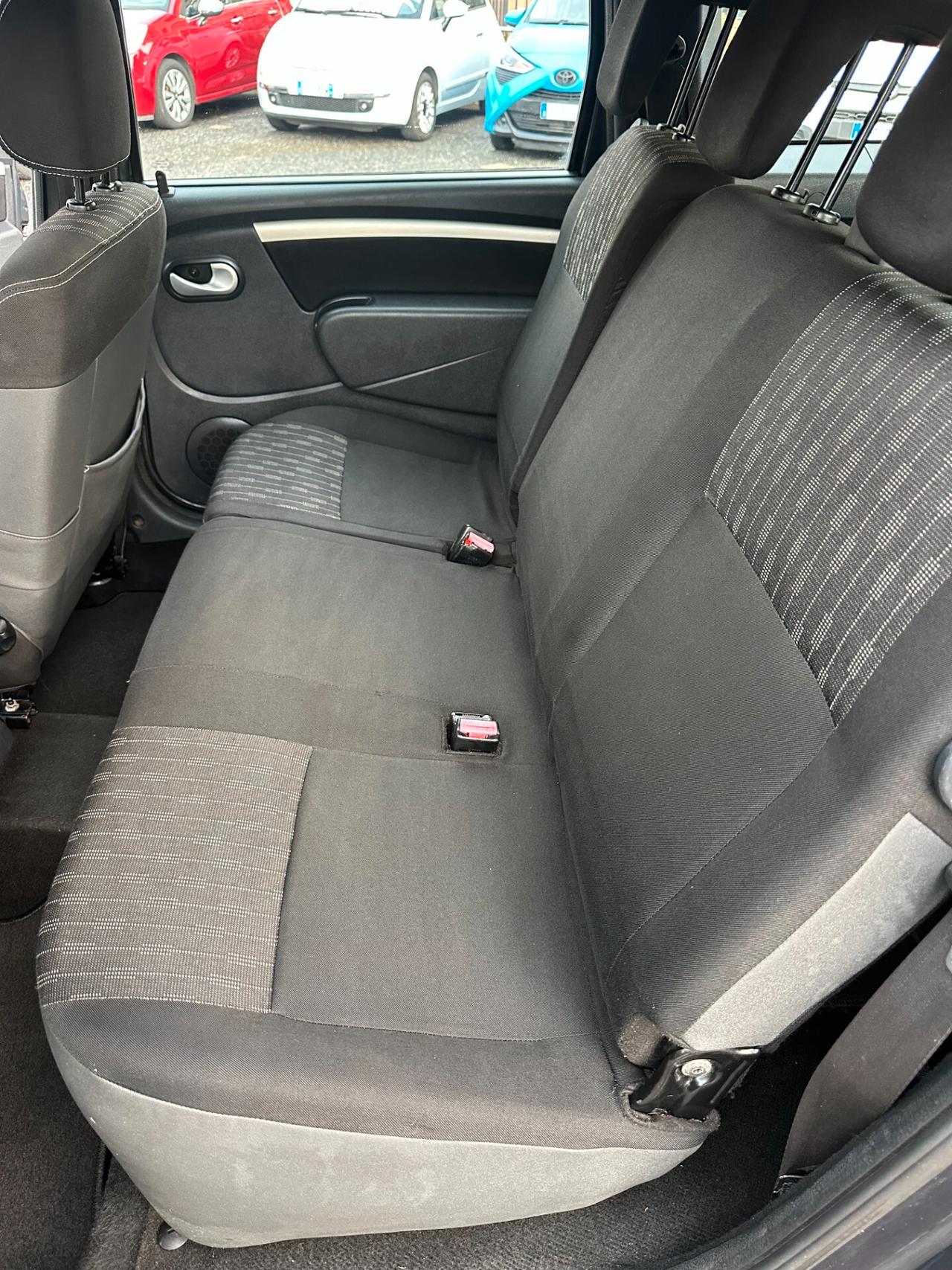 Dacia Logan GPL 7 POSTI