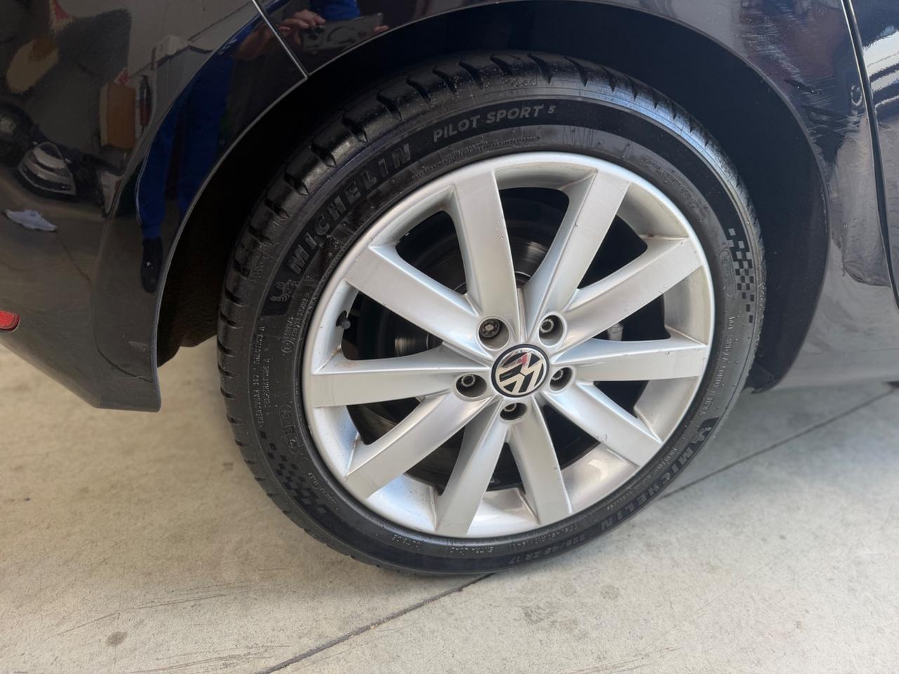 Volkswagen Golf 1.6 TDI DPF 5p. Highline NEOPATENTATI