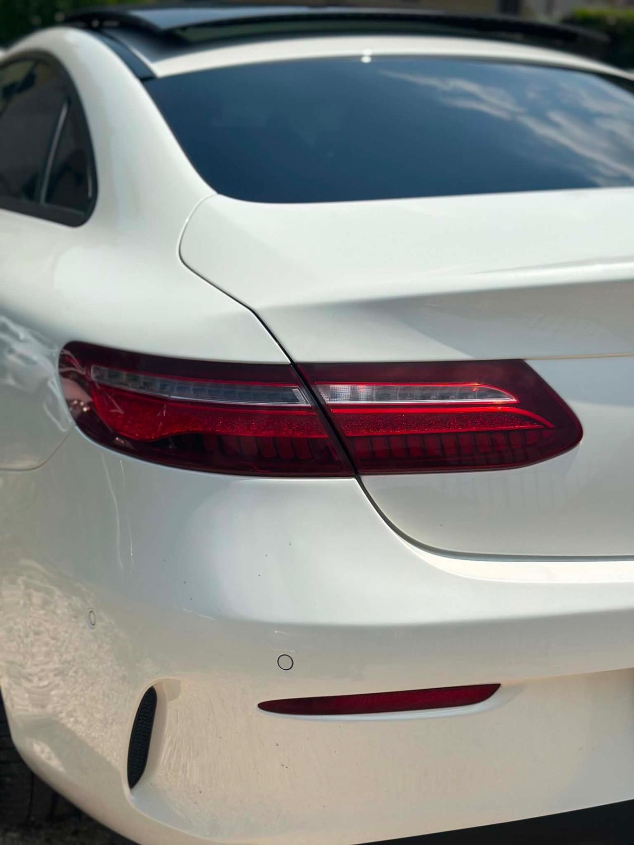 Mercedes-benz E220d 4MATIC PREMIUM PLUS FULLOPT KMCERT