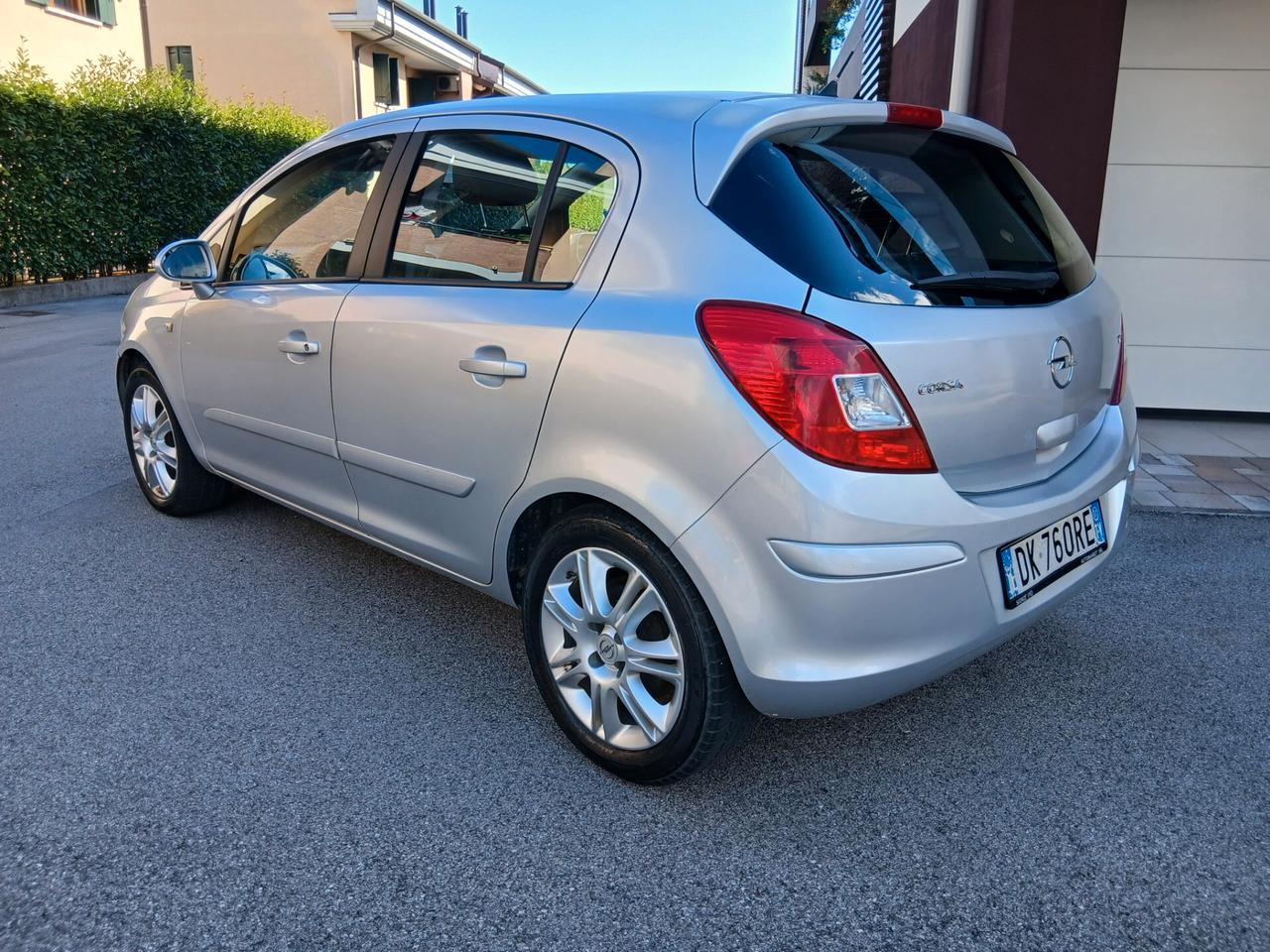 Opel Corsa 1.0 12V 5 porte Enjoy OK per neo patentati