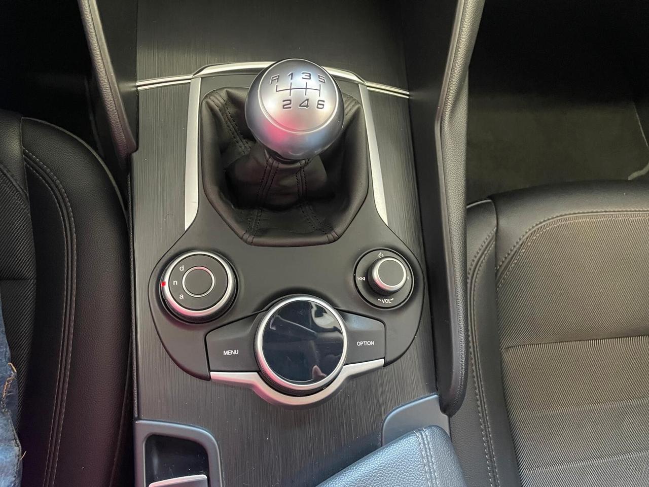 Alfa Romeo Giulia 2.2 Turbodiesel 150 CV