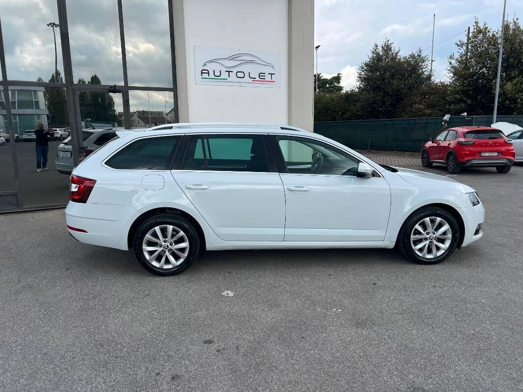 Skoda Octavia Wagon 1.5 g-tec Executive 130cv dsg