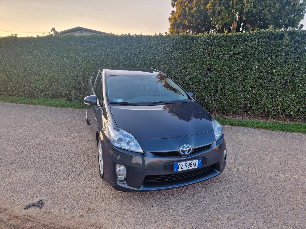 Toyota Prius 1.5i Hybrid