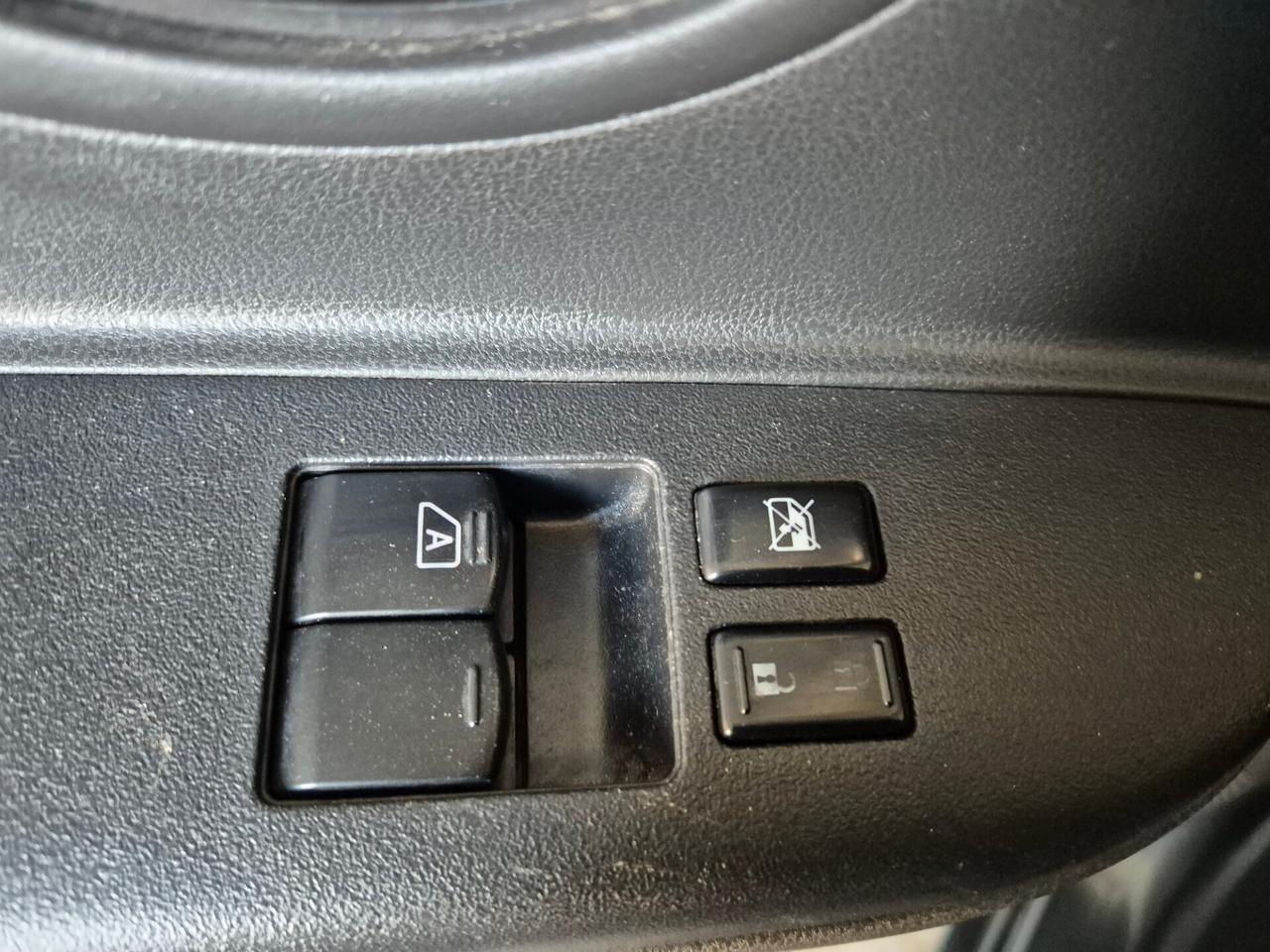 Nissan Micra 1.2 12V 5 porte Visia