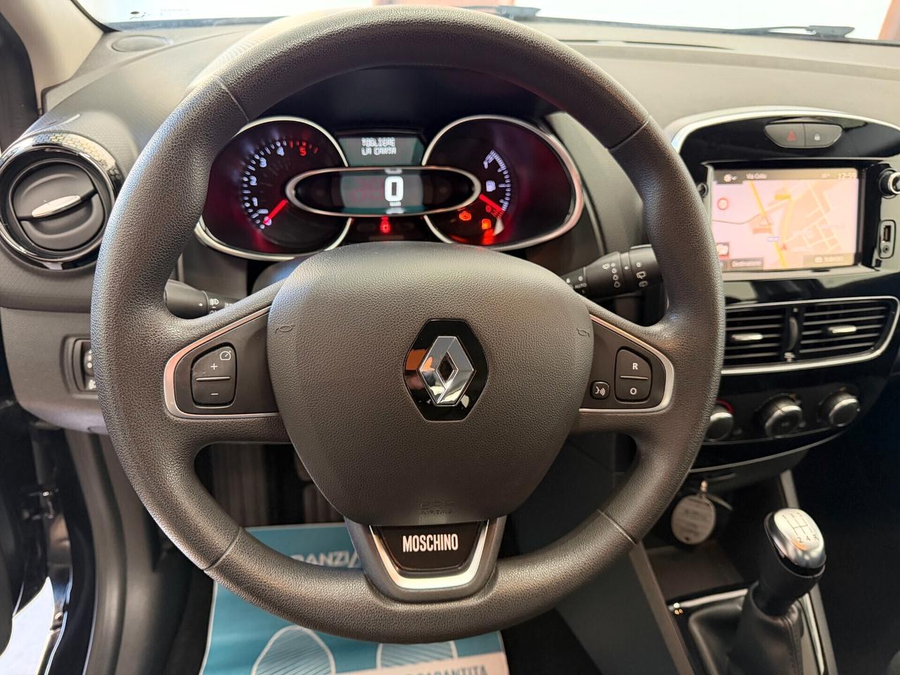 Renault Clio dCi 8V 90 CV 5 porte Moschino OK NEOPATENTATI