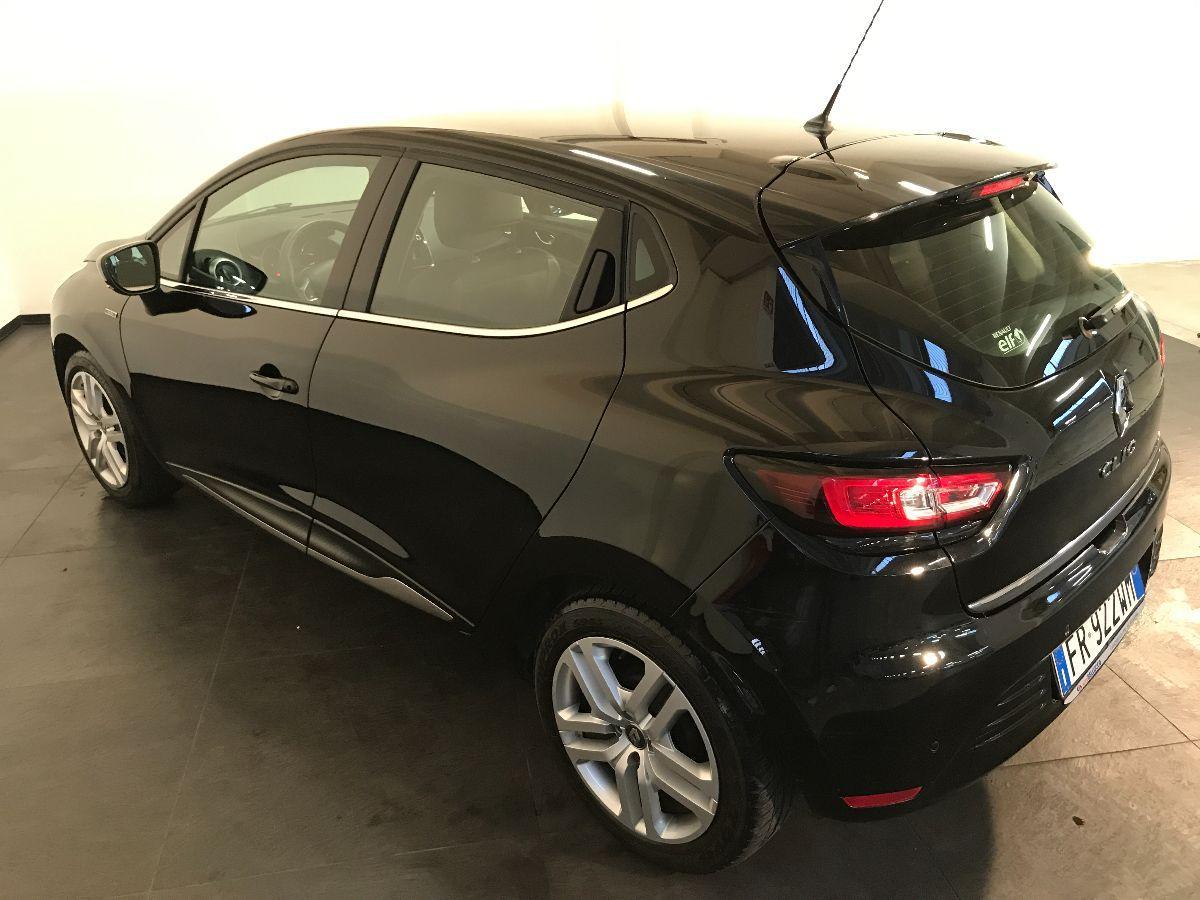 RENAULT Clio 1.2 75 CV 5p. Duel