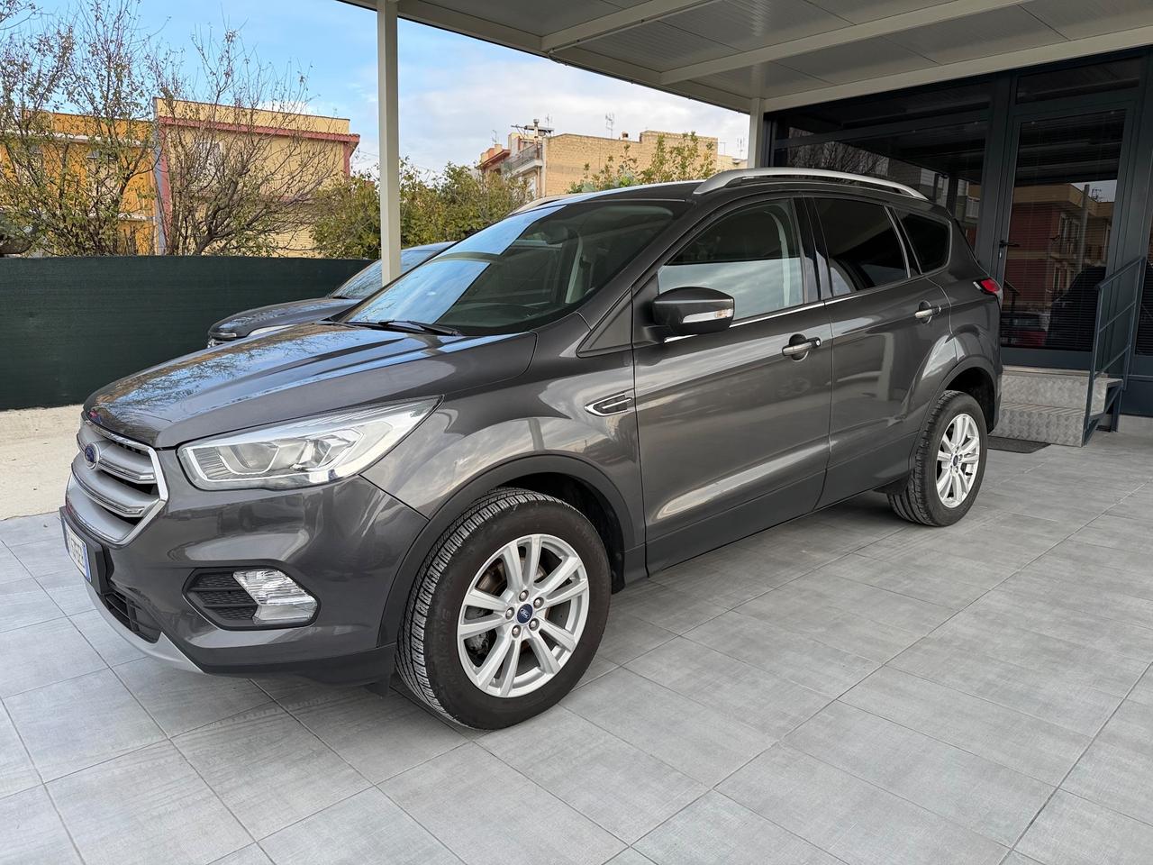Ford Kuga 1.5 TDCI 120 CV S&S 2WD ST-Line