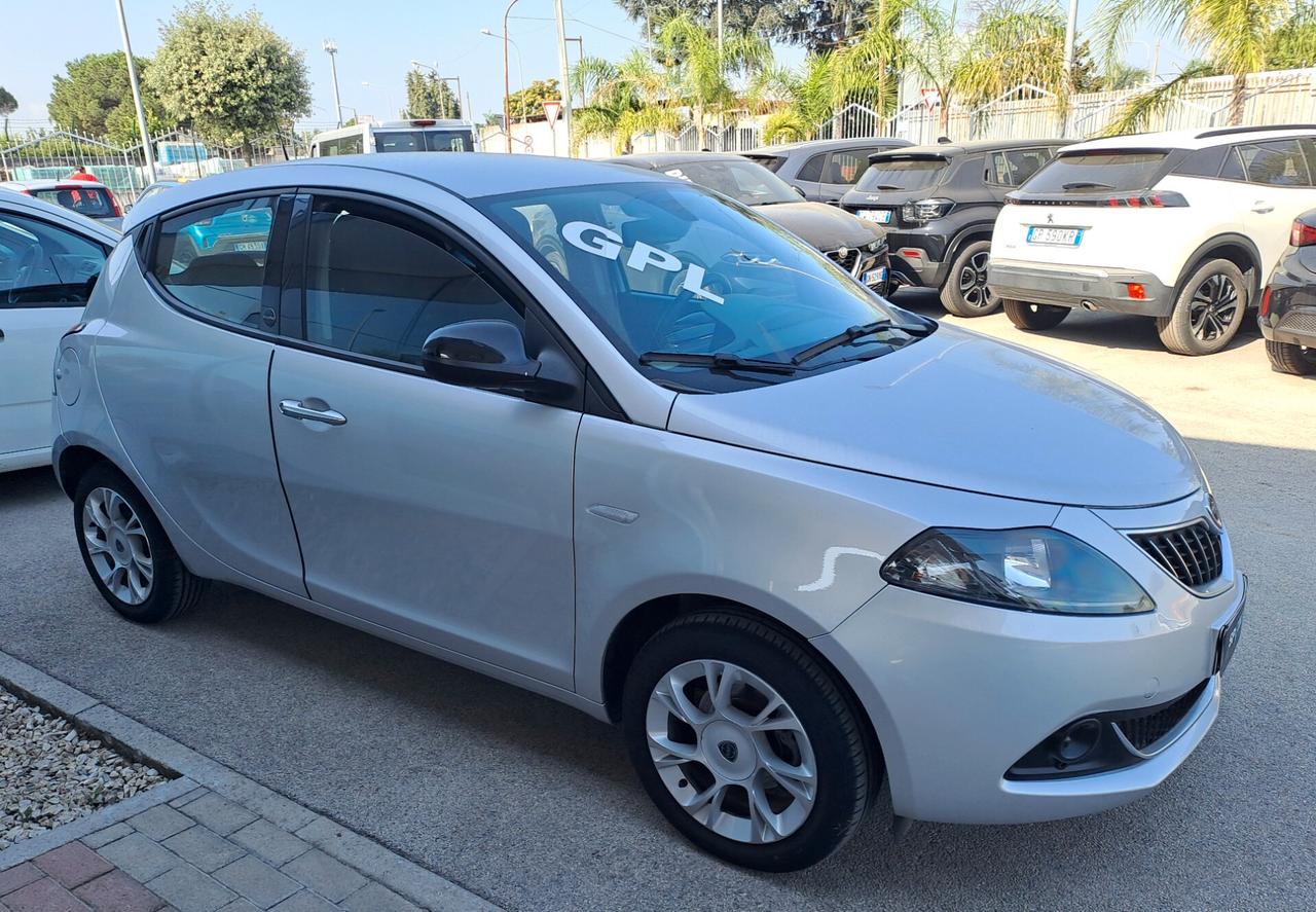 Lancia Ypsilon 1.2 69 CV GPL Ecochic Gold 2021